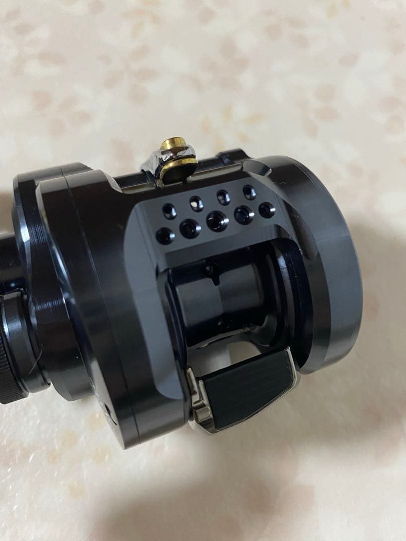 シマノ24 カルカッタコンクエスト31HG おまけ付