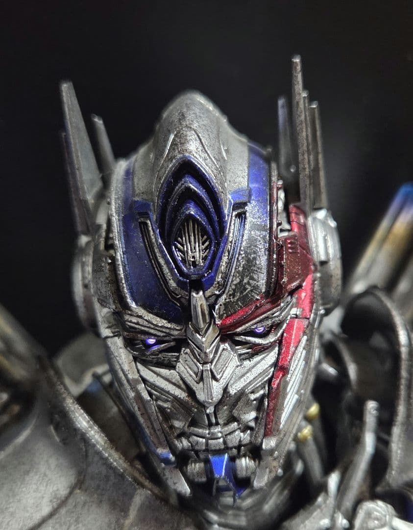 トランスフォーマー　スリーエー オプティマスプライム 最後の騎士王ver