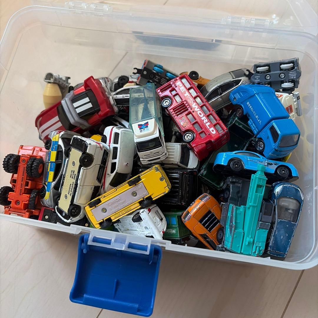 トミカ、ミニカーセット70台