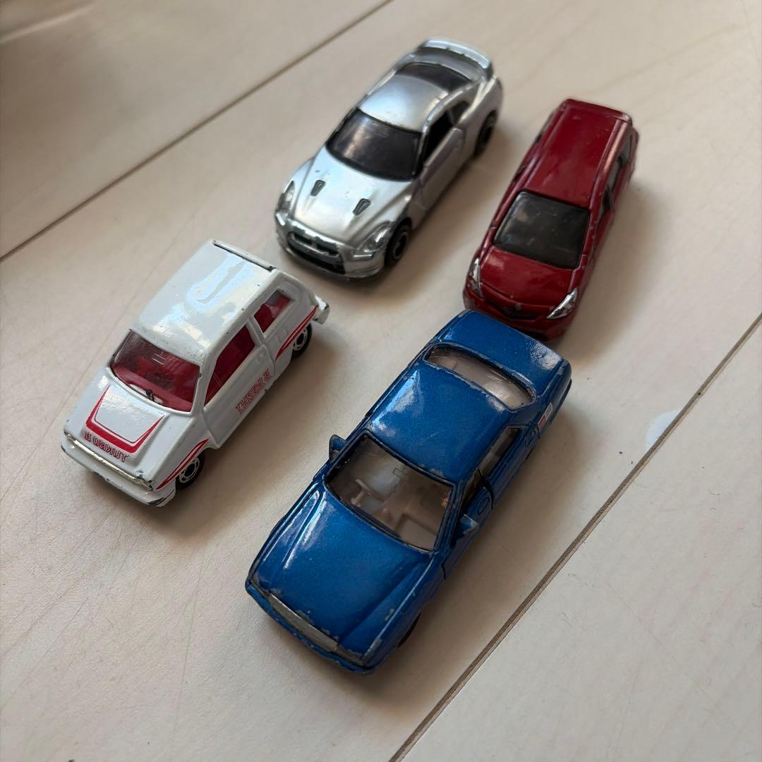 トミカ、ミニカーセット70台