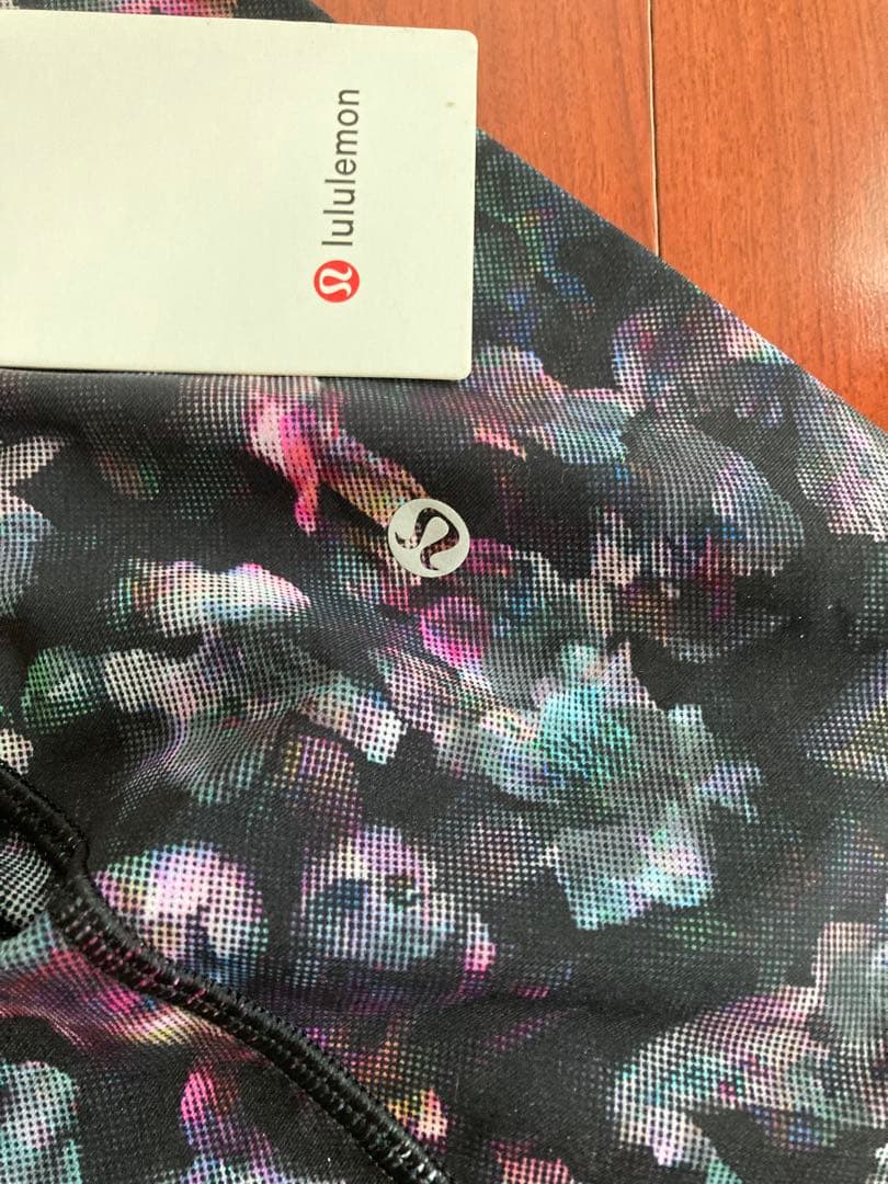 【レア】新品タグ付き　wundr　under　Crop　レギンス パンツ 4