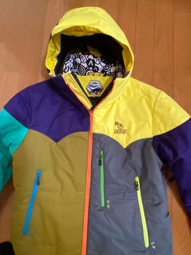 超美品　ARBN アーバン　スキー　スノボ　スノーボードウェア　ジャケット　XL
