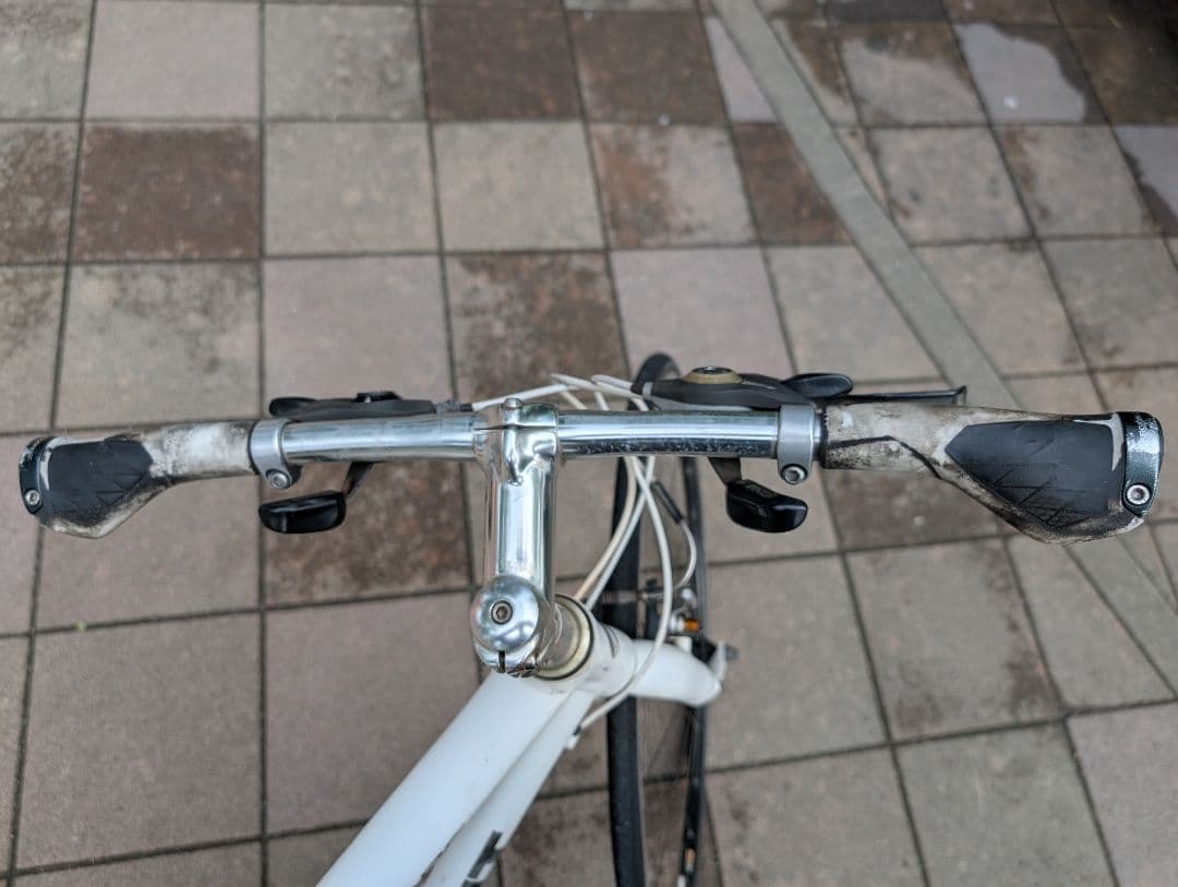 Giant クロスバイク　エスケープR3 ホワイト　ジャンク　【引取専用】