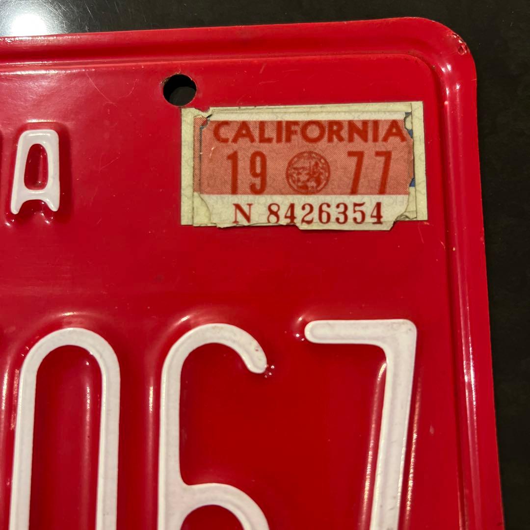 【激レア】ライセンスプレート【赤】カリフォルニアHORSELESS