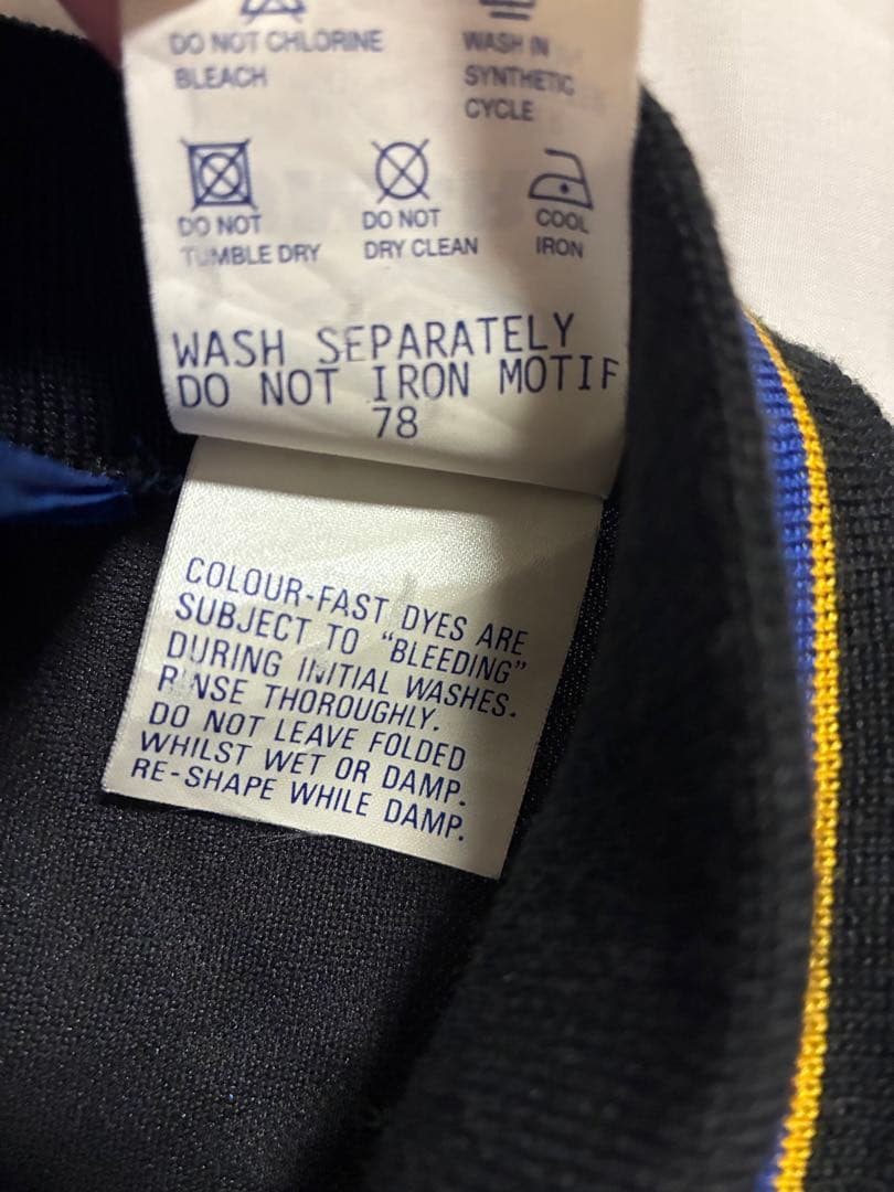 93-95マンチェスターユナイテッド　 umbro(ブラック) L