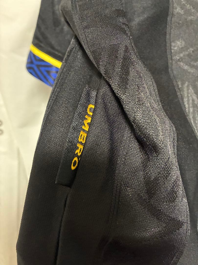 93-95マンチェスターユナイテッド　 umbro(ブラック) L