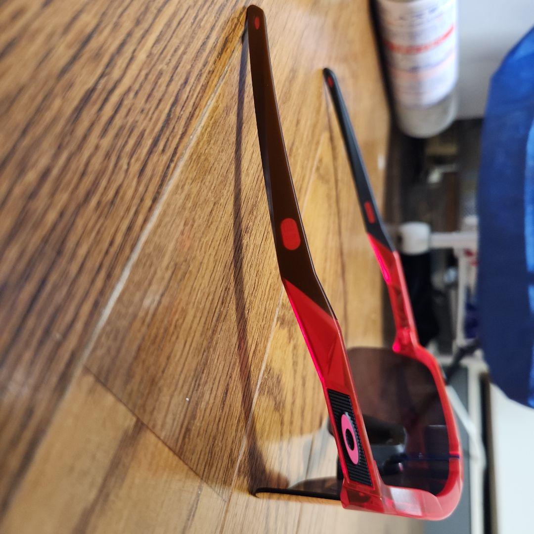 OAKLEY スートロライト