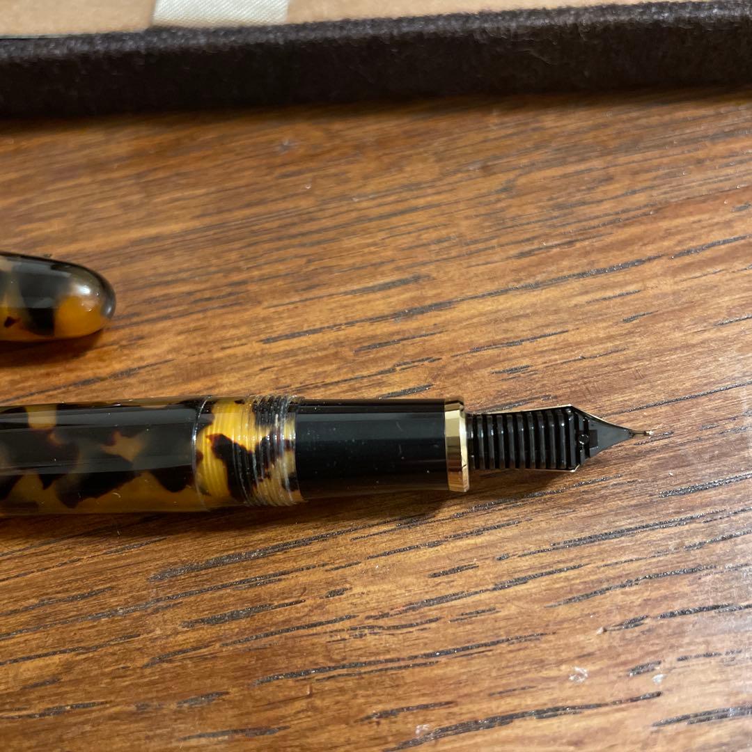 廃盤品　鼈甲　べっ甲　SAILOR セーラー　FOUNDED 1911 万年筆