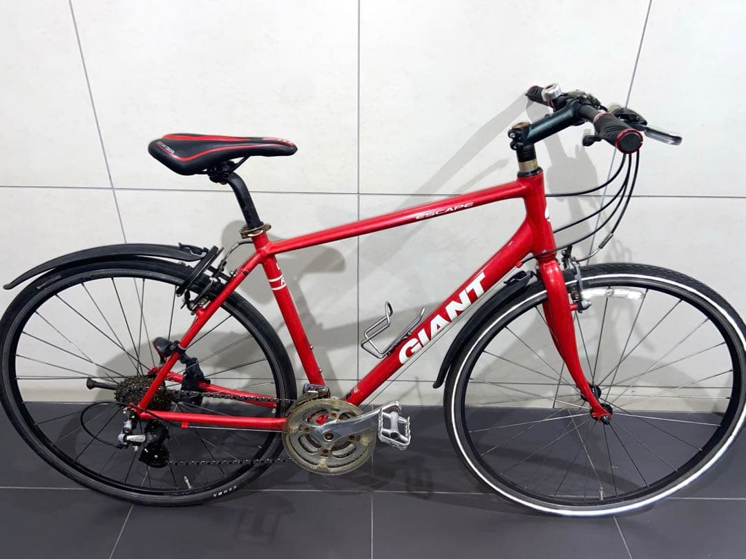 美品！GIANT escape R3クロスバイク　ジャイアント　エスケープrx3