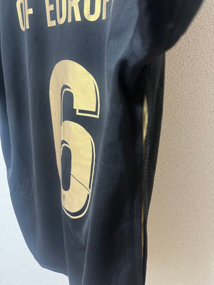 リバプールFC 18/19UCL優勝記念ユニフォーム　黒×金　L-XLサイズ