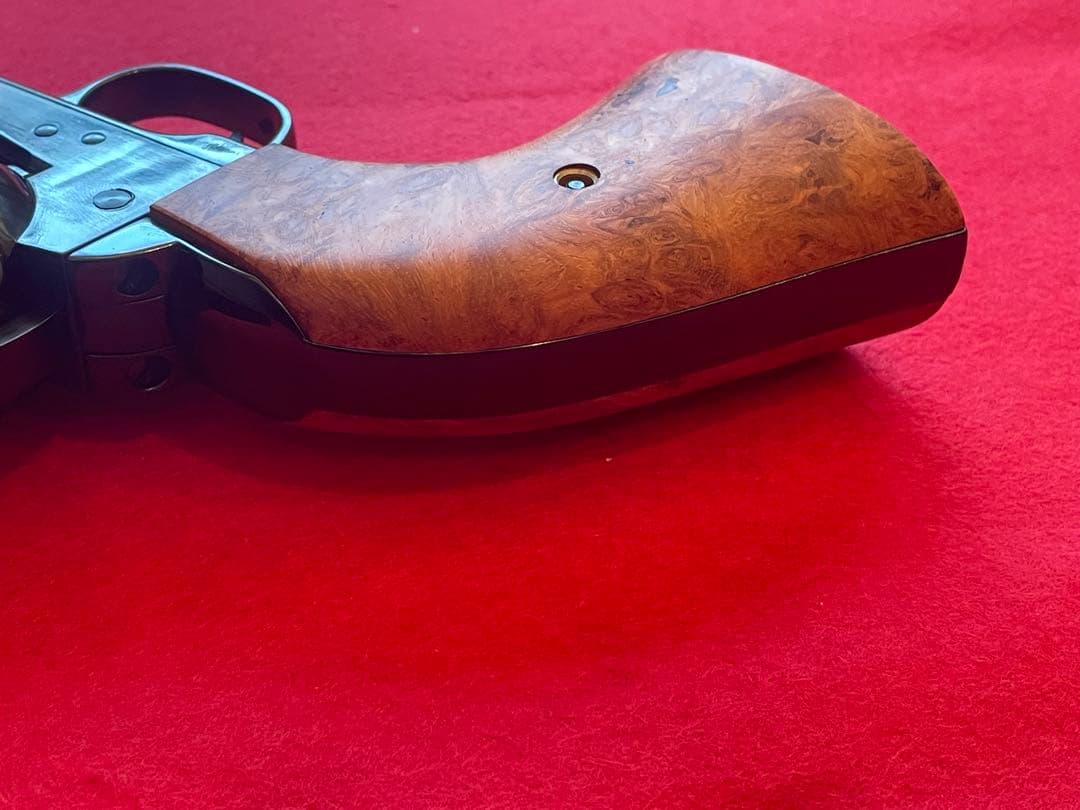 タナカ Colt SAA DCスチールフィニッシュ　木グリ　ガスリボルバー