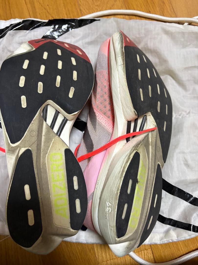 アディゼロ アディオス プロ 3