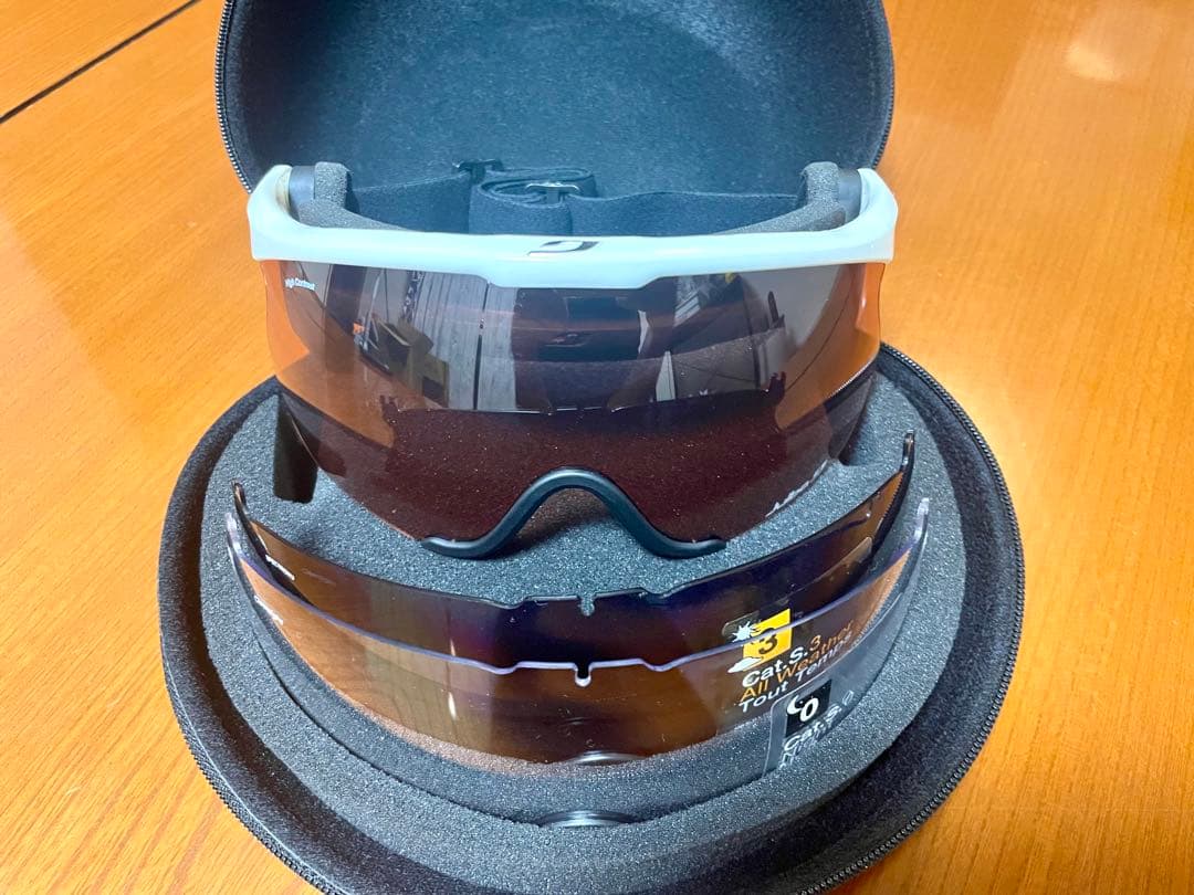 スキーゴーグル レンズ3枚　付属ケース付き　バイアスロン【美品　Julbo 】