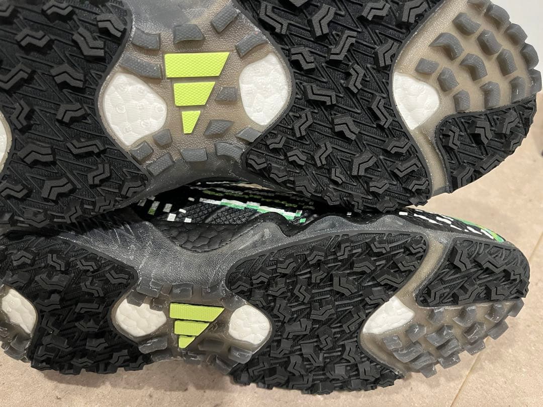 adidas コードカオス レースレス グリッチ