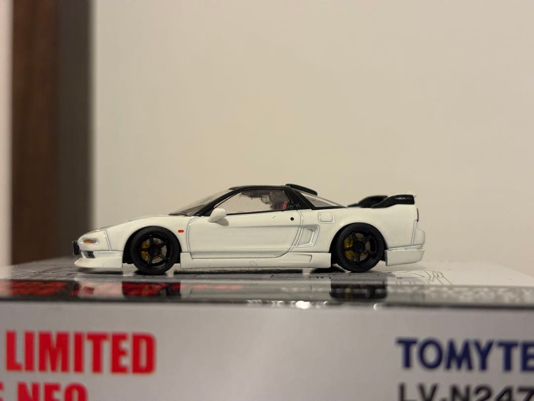1/64 TOMYTEC HondaNSX type r （カスタマイズ)