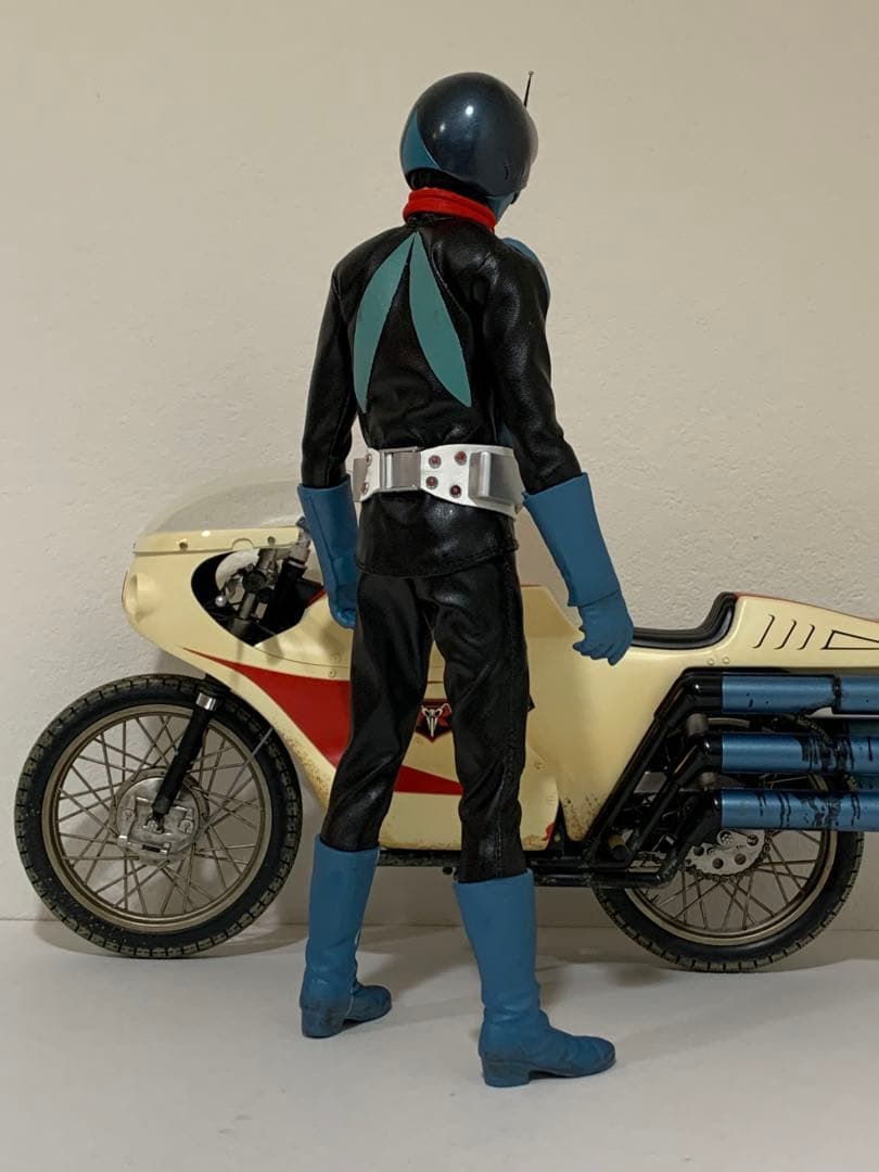 n*6様 メディコムトイ RAH 仮面ライダー旧1号 Ver.3.5 ＆ サイク