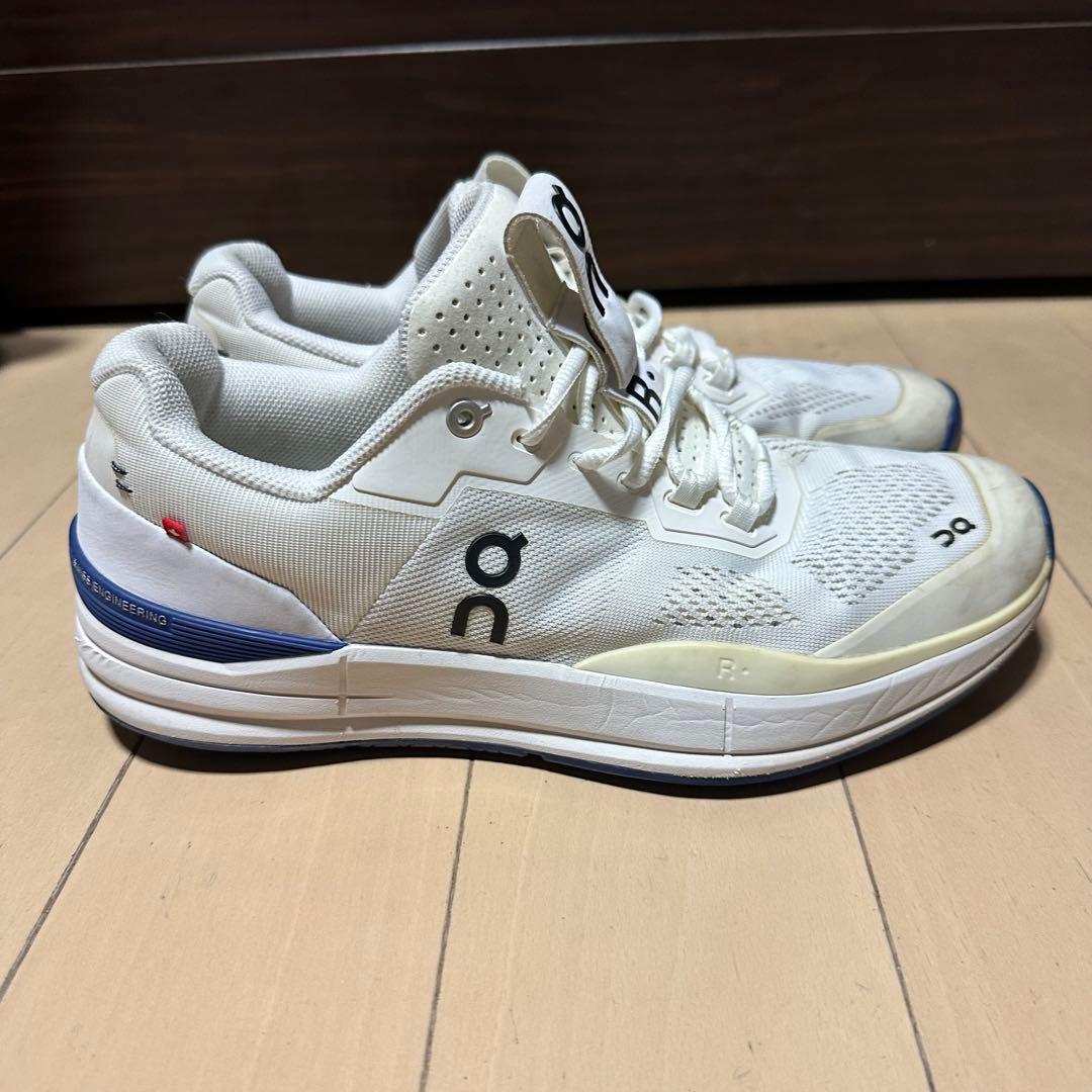 On Roger Pro ロジャープロ 27.5cm テニスシューズ fire