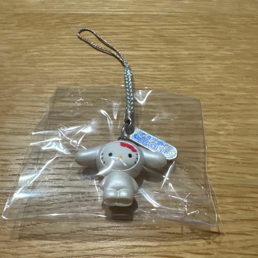 かぶりんぼキティ　シナモロール☆バッドばつ丸☆根付け ストラップ