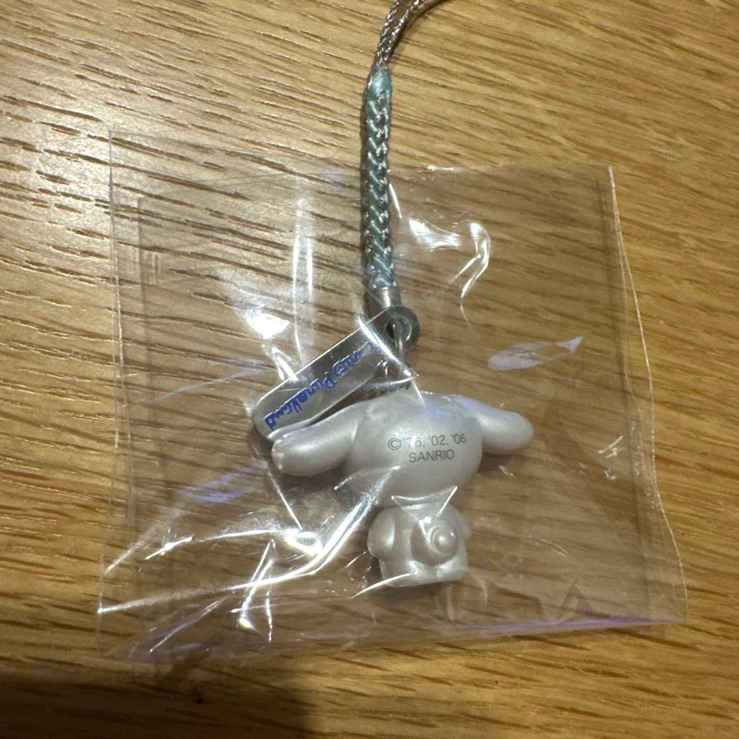 かぶりんぼキティ　シナモロール☆バッドばつ丸☆根付け ストラップ