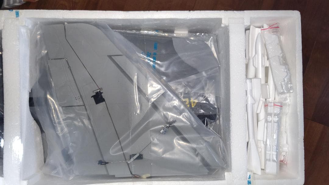 ラジコン　飛行機　Mig-29戦闘機７０㎜ツイン　EDFダクト機