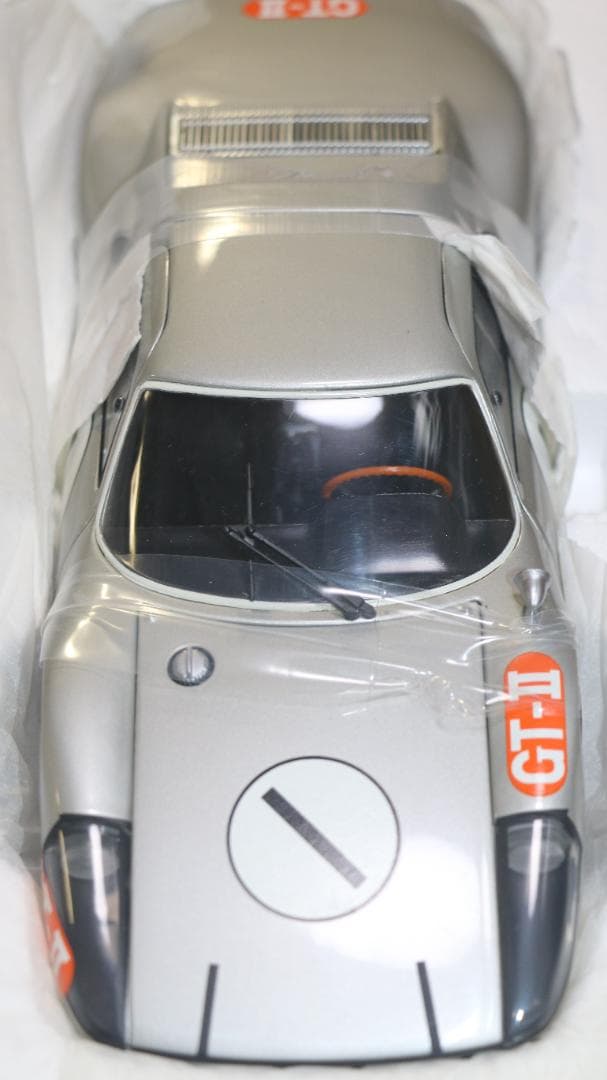 ミニチャンプス製　ポルシェ９０４カレラGTS　１９６４日本グランプ 1/18