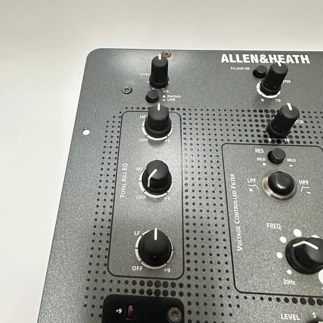 ALLEN & HEATH XONE:22 DJミキサー