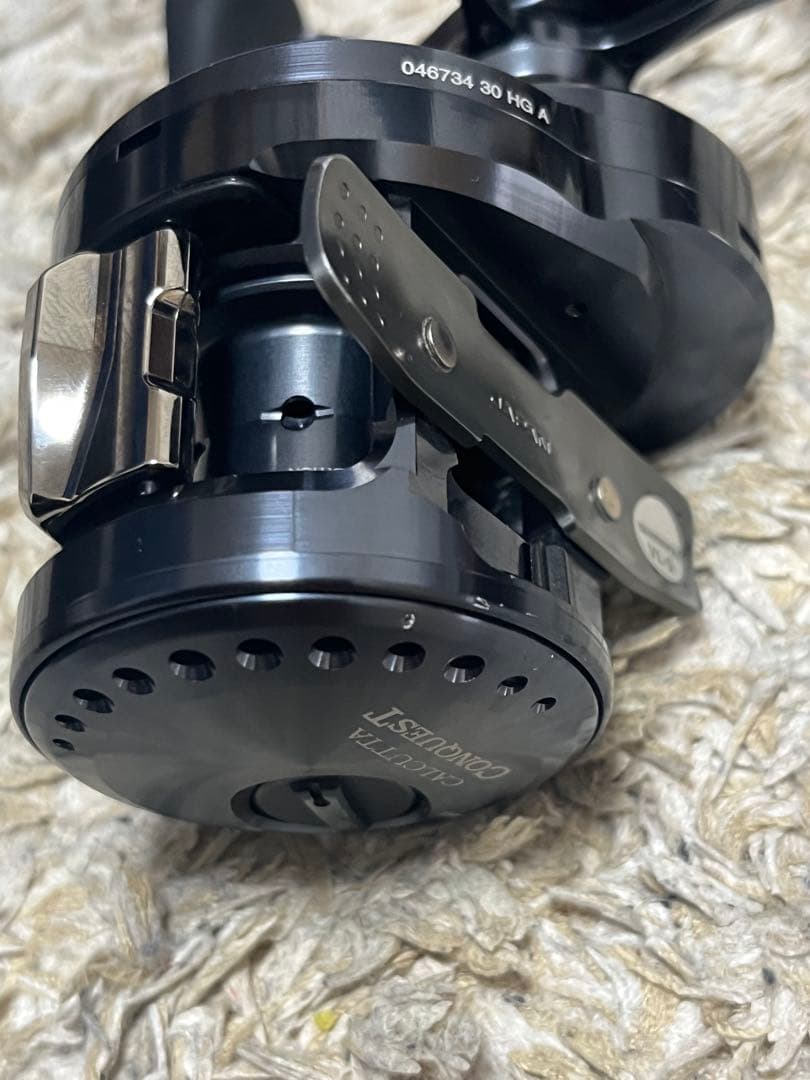 GW値下げ　カルカッタコンクエスト　30HG SE 100HG 回転良好 シマノ