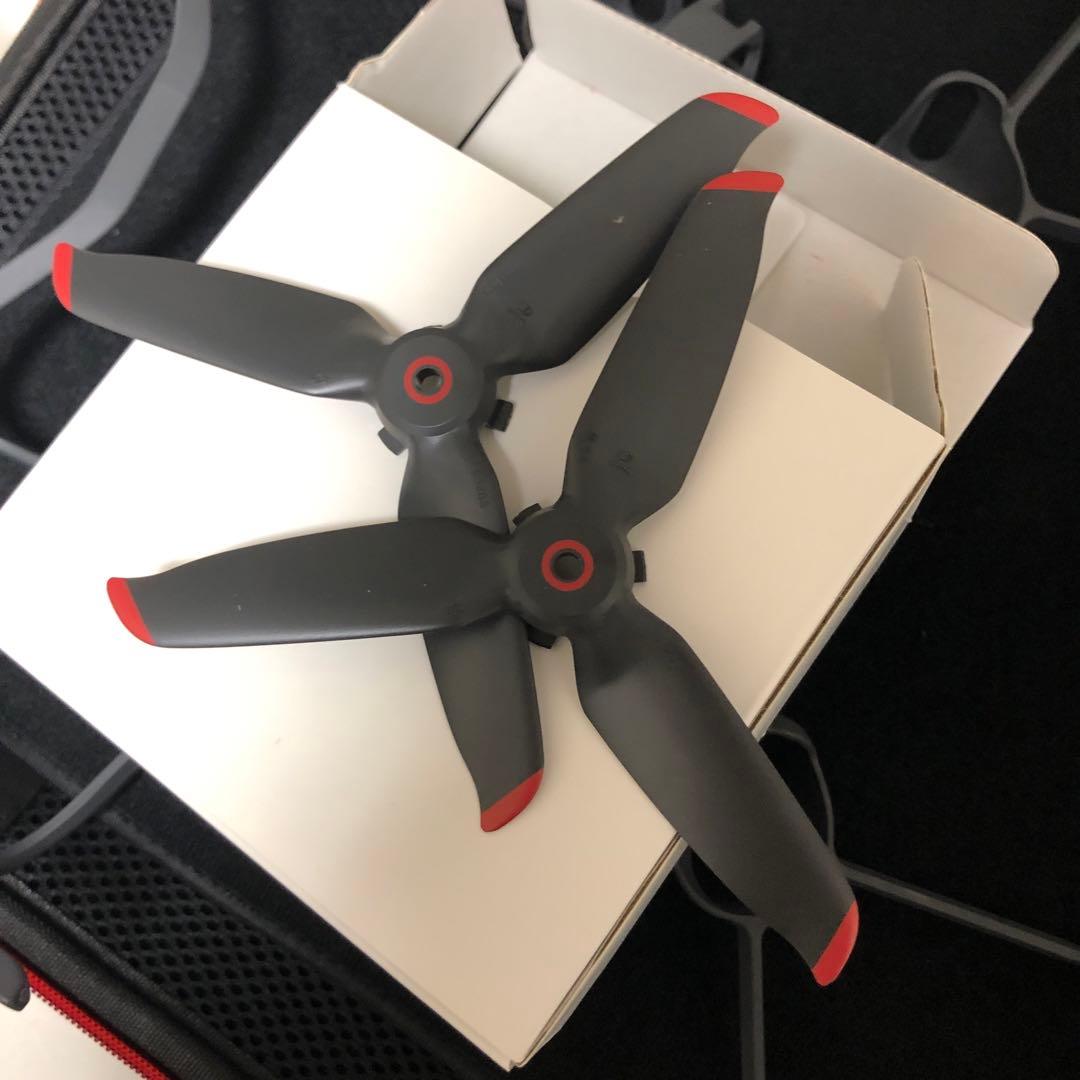 【新古品・超美品】DJI FPV コンボ ドローン 4Kカメラ ドローンケース