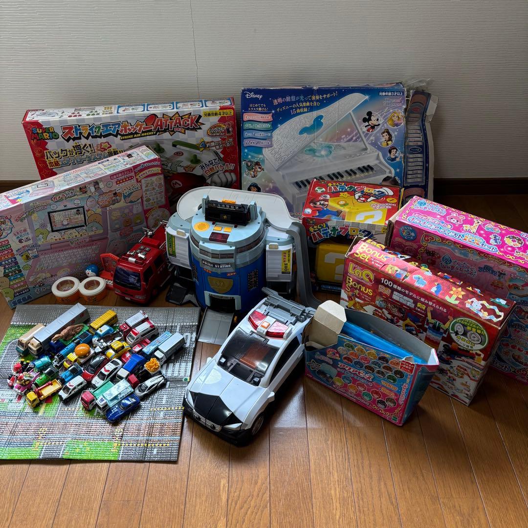 おもちゃ　大量　まとめ売り　すみっコぐらし　マリオ　ディズニー　トミカ　LaQ
