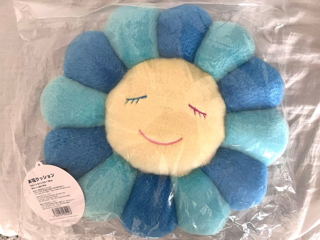 未使用　村上隆　カイカイキキ　お花クッション　S 青と水色