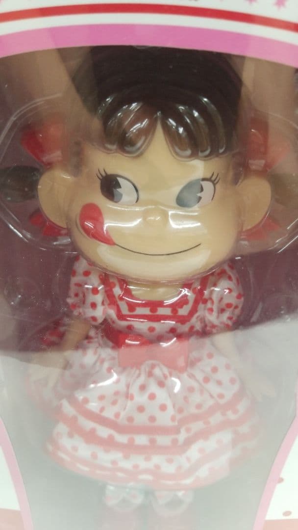 ペコちゃん人形