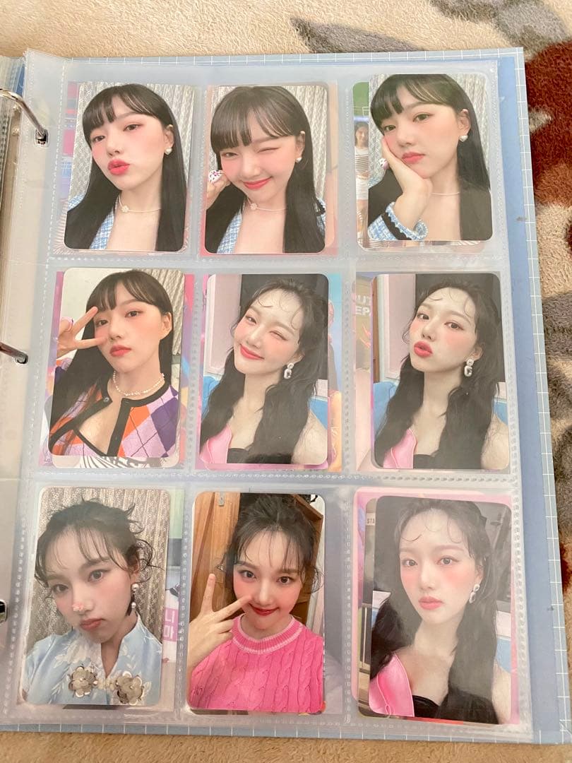 GFRIEND公式フォトカードバインダー&トレカ&グッズセット。