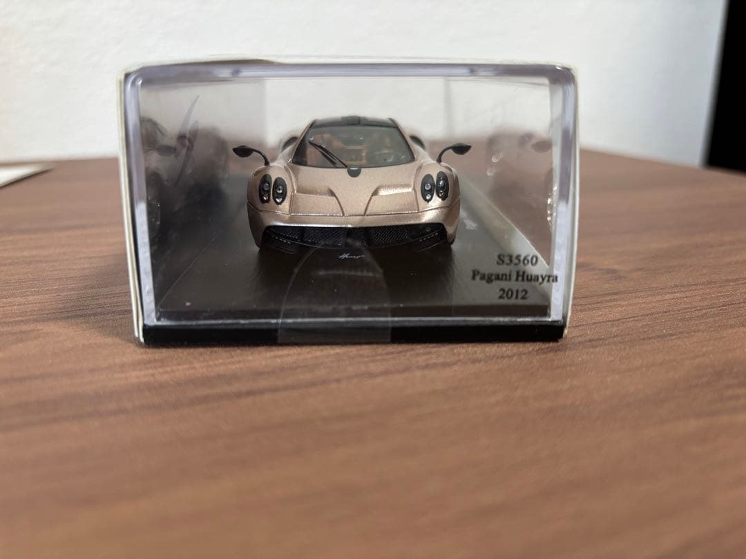 1/43 スパーク パガーニ ウアイラ