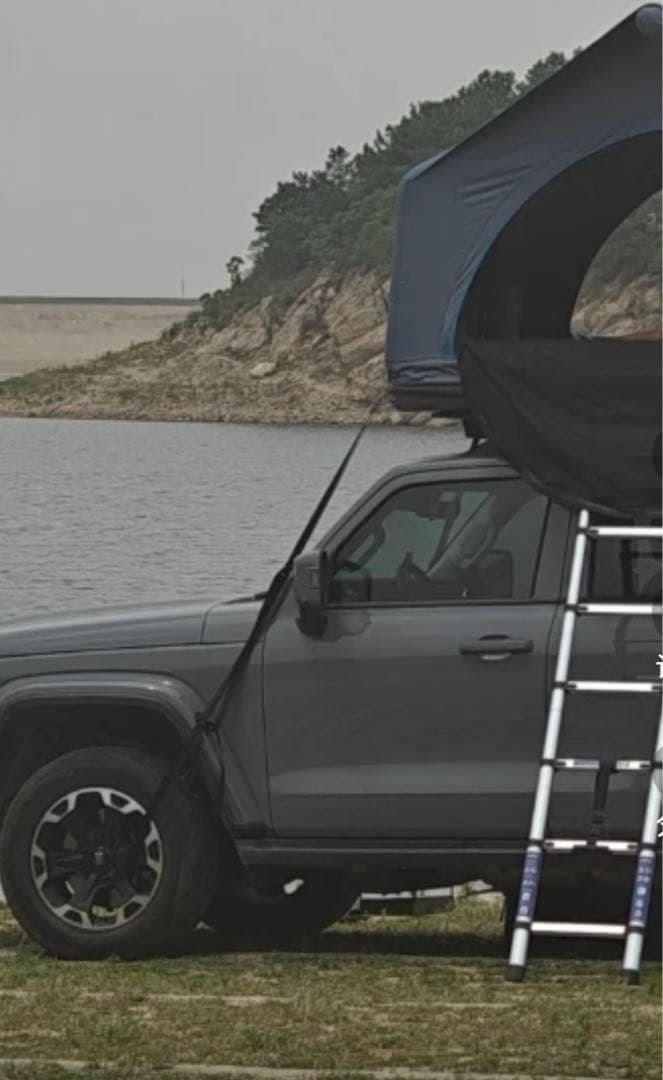 新品BOOMLATU インフレータブルカールーフトップテントとポンプルーフテント