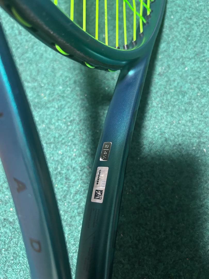 Wilson blade 98 v9 16×19 グリップサイズ2