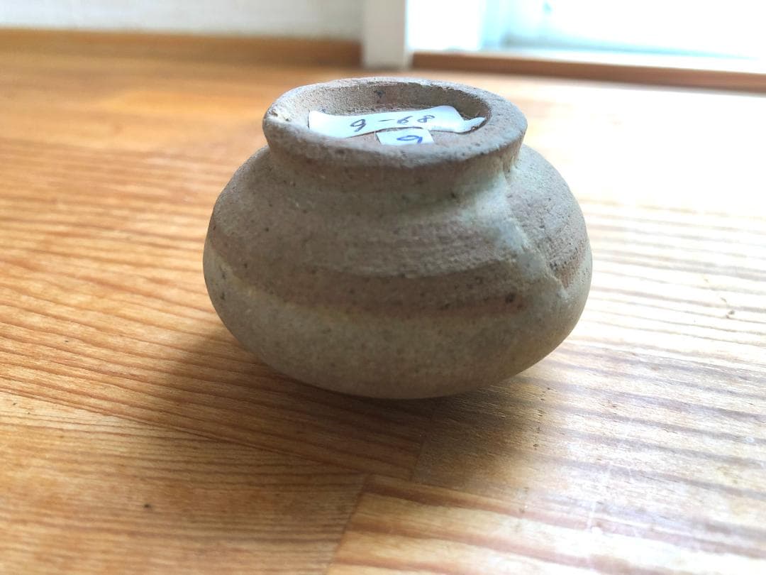 【タイ・骨董】宋胡録（スンコロク) 白灰 青磁 小壺（1301年~1600年