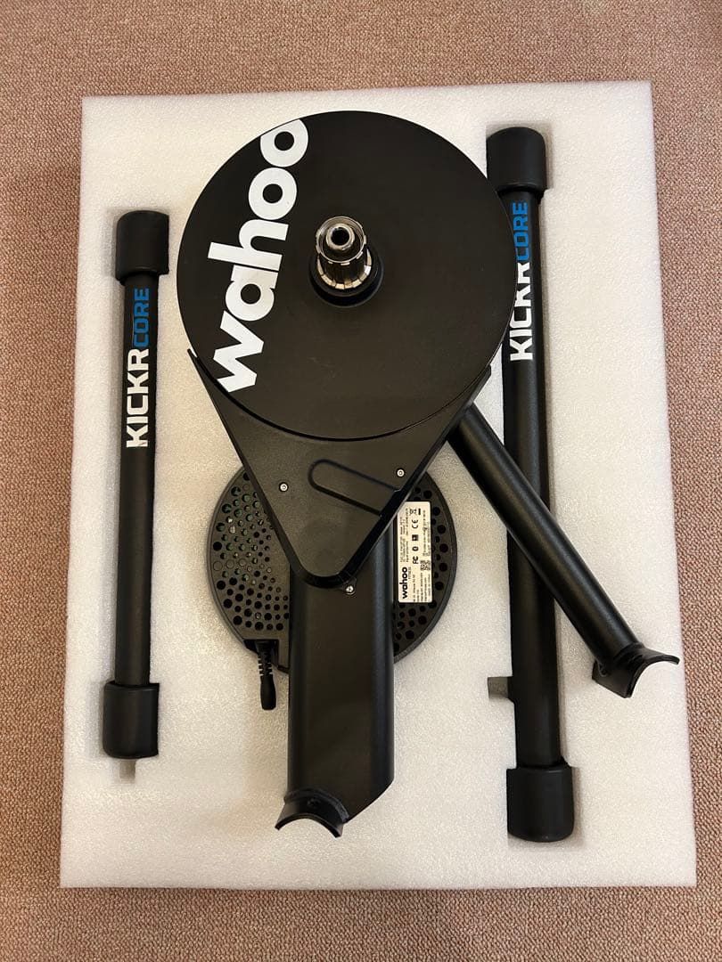 wahoo KICKR CORE スマートバイクトレーナー