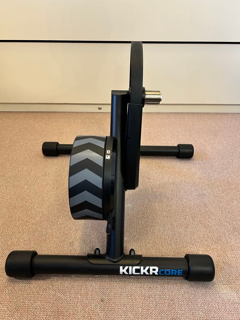 wahoo KICKR CORE スマートバイクトレーナー