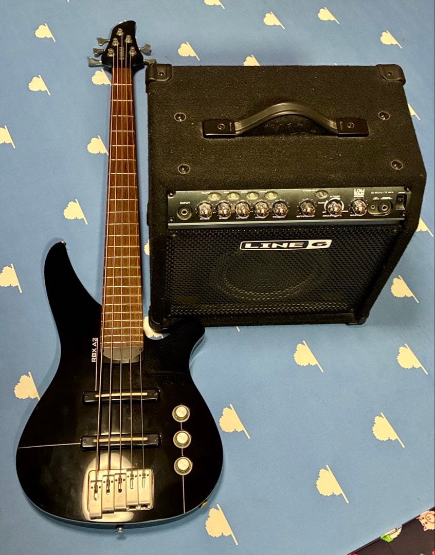 じ*ん様 ヤマハRBX-A2とLINE6 ベースアンプLOW DOWN LD-1