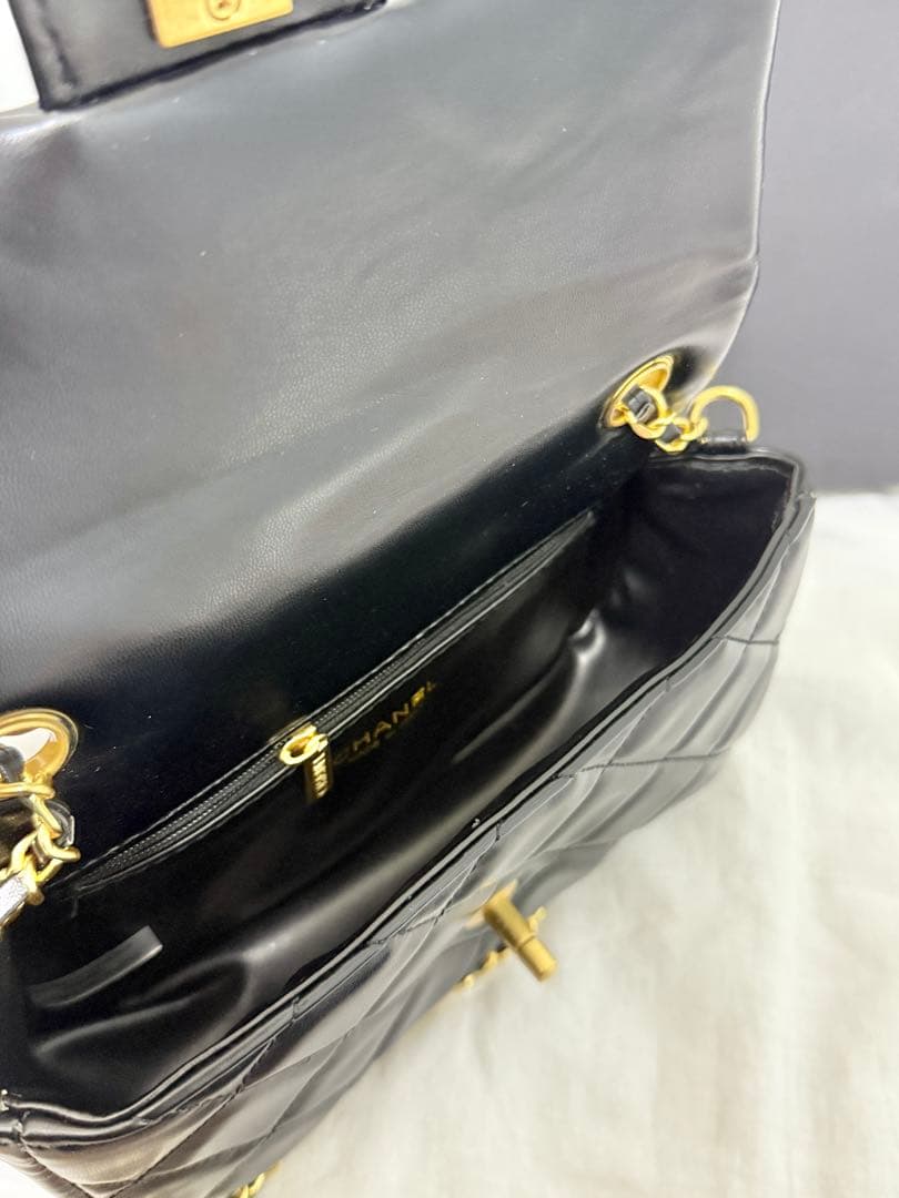 M*i様 CHANEL シャネル ノベルティ ハートチャーム チェーンショルダー