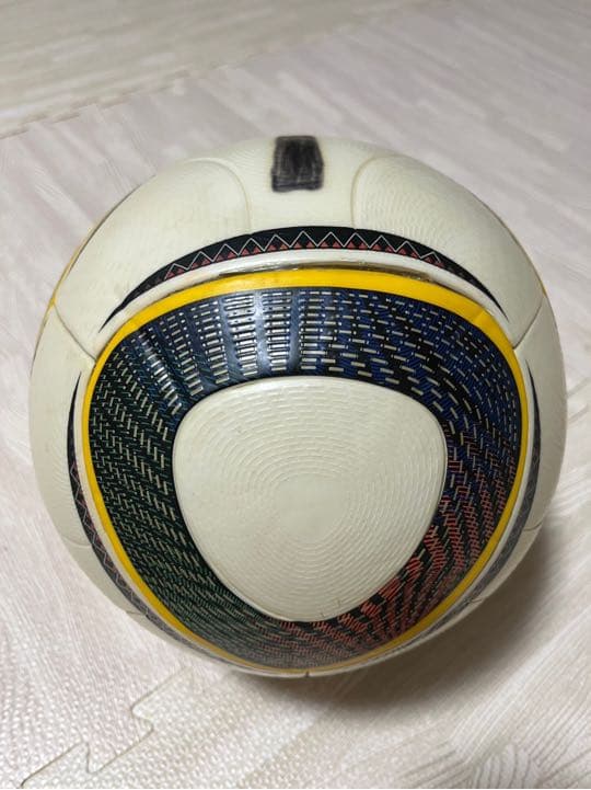 2010年W杯公式球 ジャブラニ