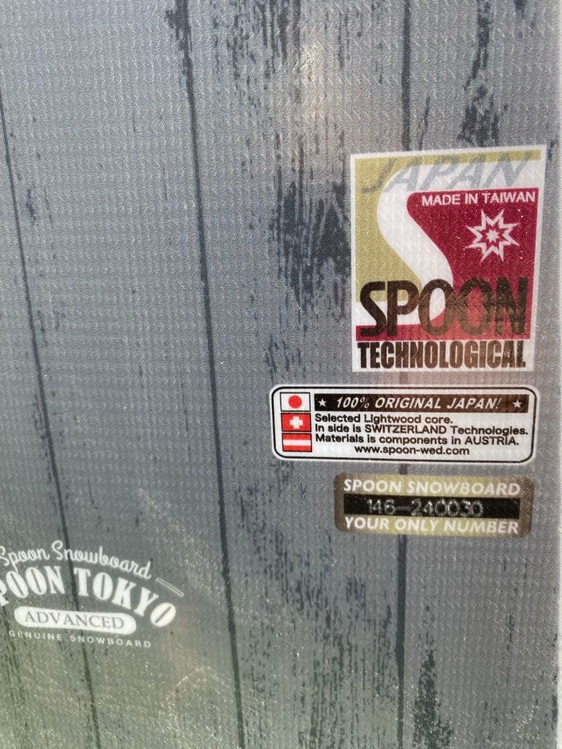 スプーン146cm スノーボード　NATURE LOW-CAMBER/TWIN