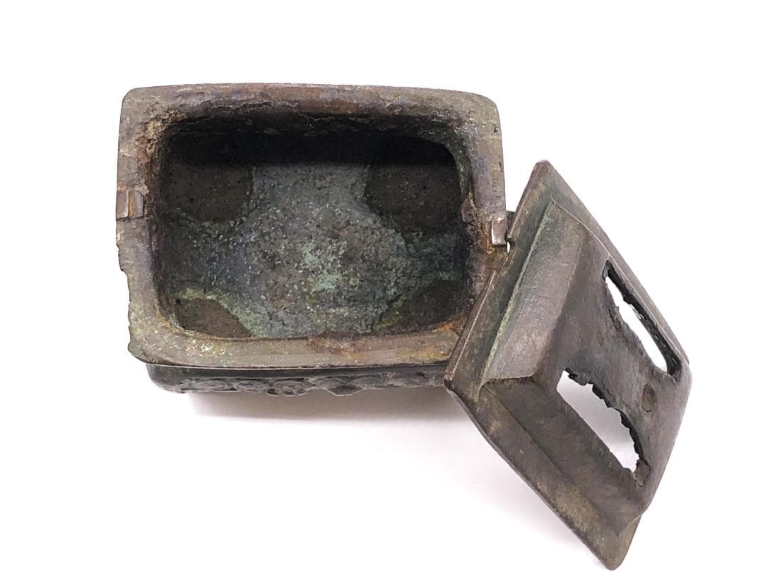 【 東周青銅香炉 】　方形獣胴四つ足　骨董・古玩　蔵出