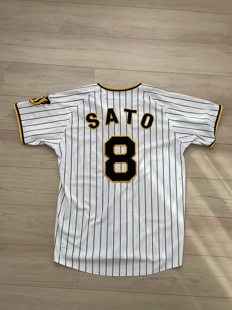 阪神タイガース 佐藤輝明 ユニフォーム