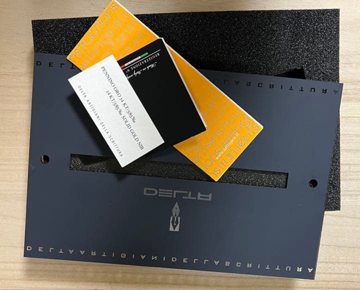 デルタ ドルチェビータ オーロ ピストンフィリング マーブル 限定 万年筆 M