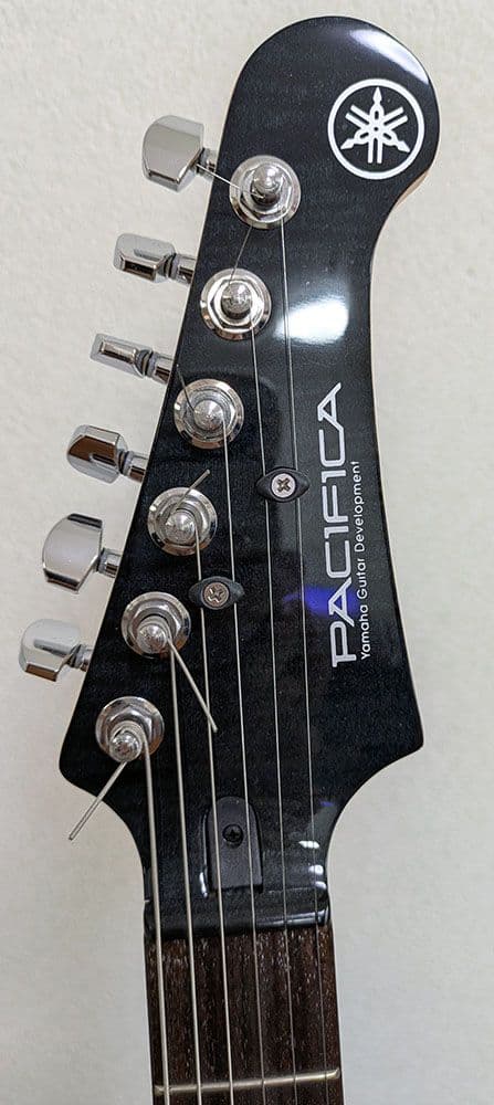 ギター YAMAHA Pacifica 212VFM