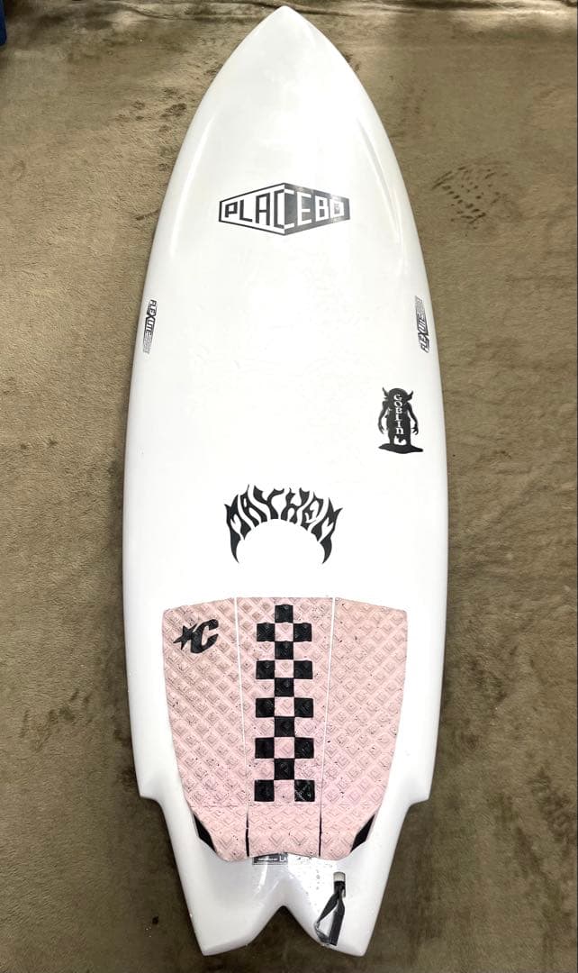 ※下見歓迎　PLACEBO プレセボ　ゴブリン　サーフボード 【5フィン付き】