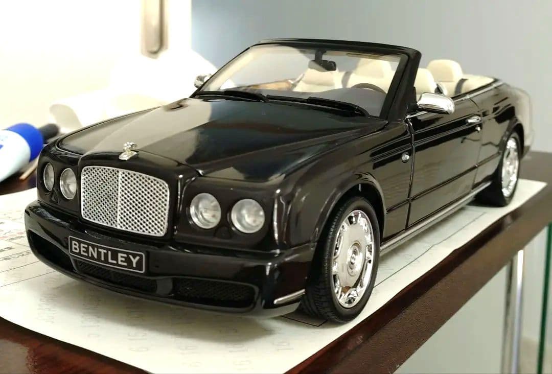 1/18 BENTLEY AZURE 2006 ベントレーアズール