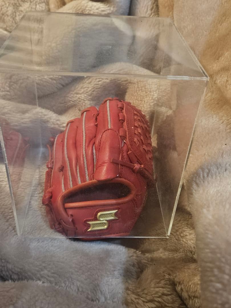 黒田博樹200勝記念ミニチュアグラブ