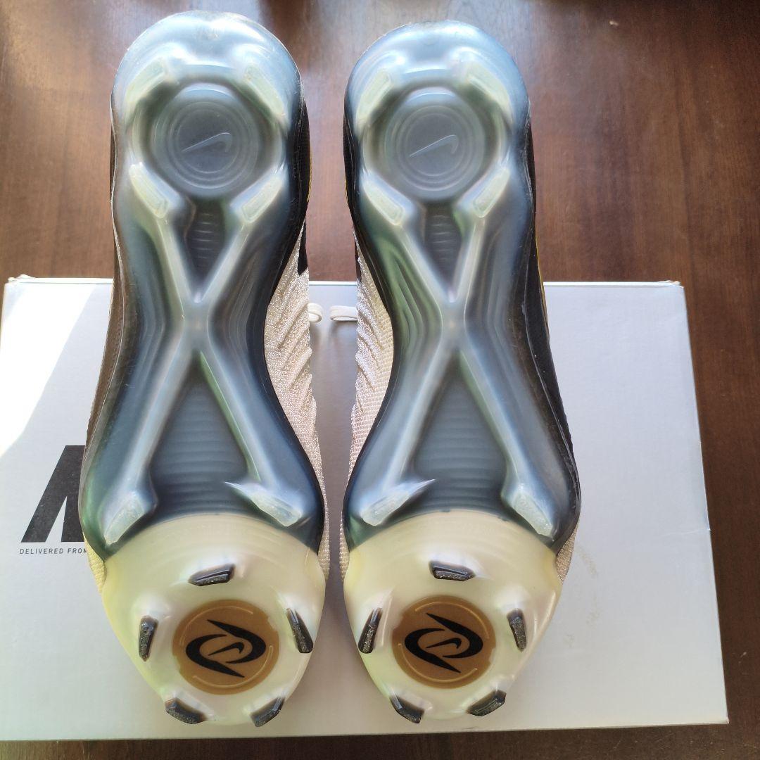 ナイキ　PHANTOM LUNA2 ELITE FG 27.0cm